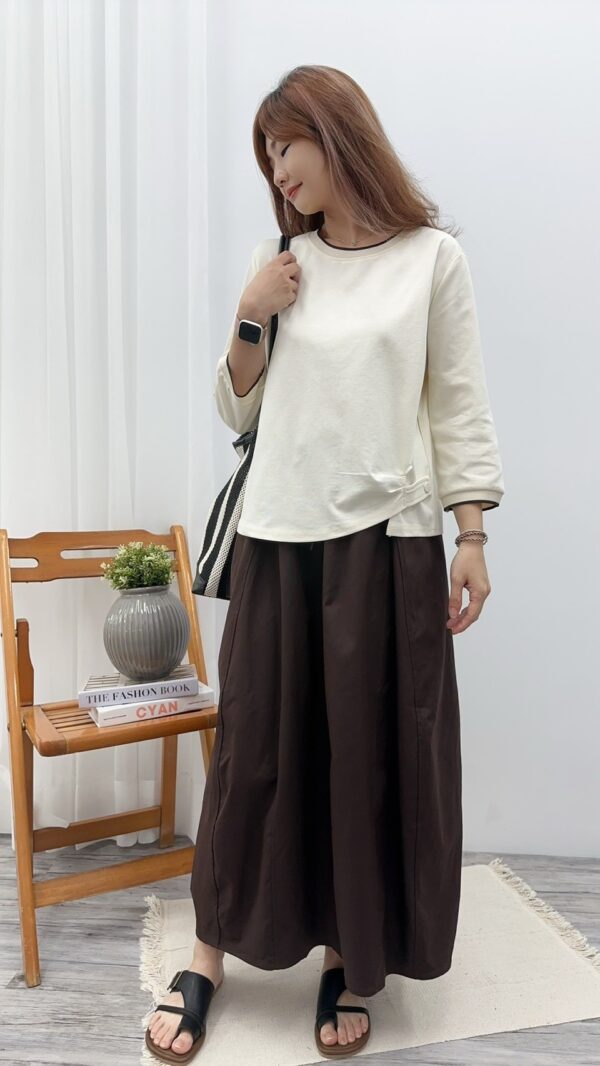 小設計感側下釦織帶邊上衣