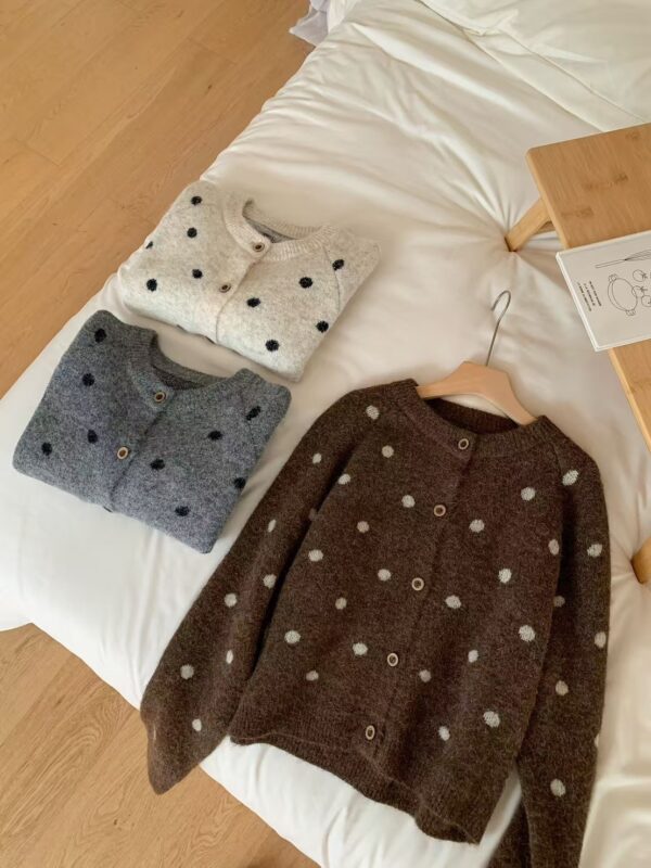 韓國復古撞色波點開釦針織